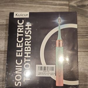 NWT Kuicur Sonic Electric Rechargable Toothbrush - Green and Pink